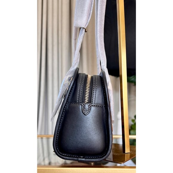 NEW WITH TAGS!!!  Coach Black and Gold Swinger Handbag with Gold grommets. - Picture 4 of 15